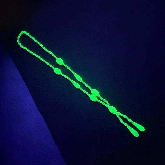 Vtg Green Uranium Glass Beaded Necklace UV Reactive Vaseline Glass Glows Flapper - Picture 5 of 16